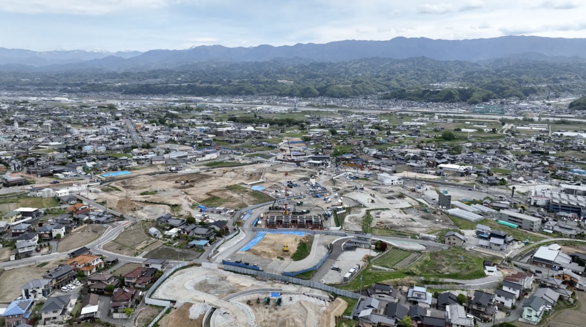 完成前の風景を旅する。飯田「いいだ リニア展望台」で見る未来。 | Go